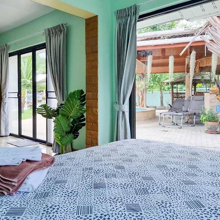 באן פה Tina'S Living Paradise - Guesthouses With Private Pool מראה חיצוני תמונה
