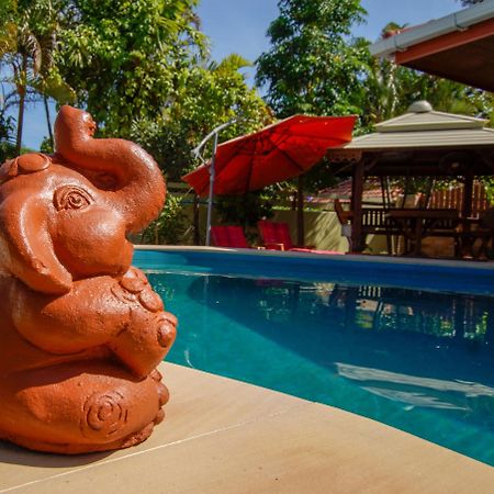 באן פה Tina'S Living Paradise - Guesthouses With Private Pool מראה חיצוני תמונה